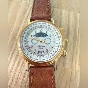 Le baron gold tone moon phase calendar brown leather watch NEW BATTERY